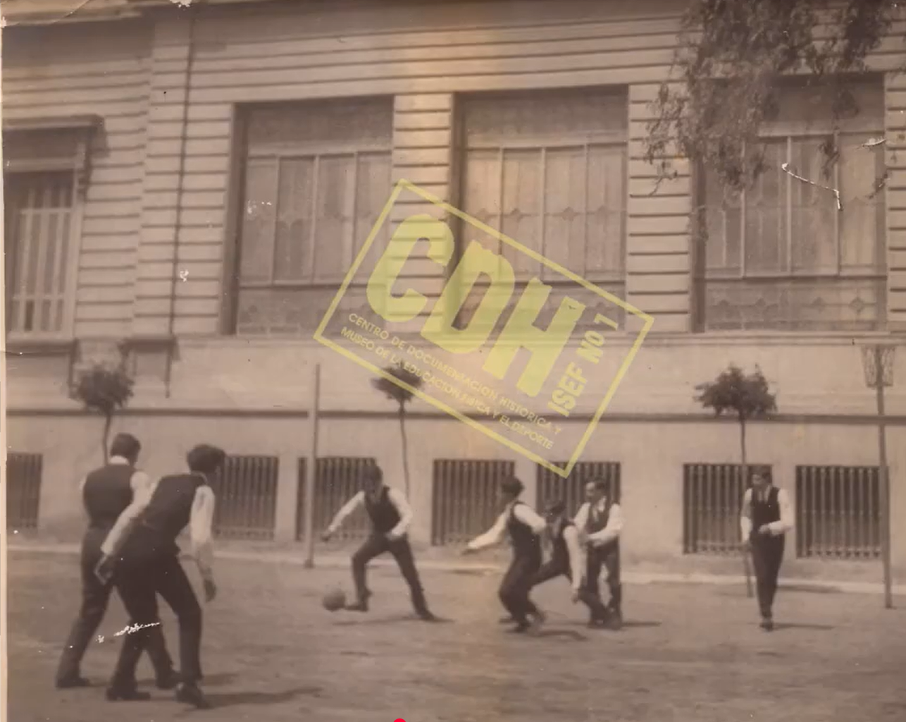 foto historica isef nro 1