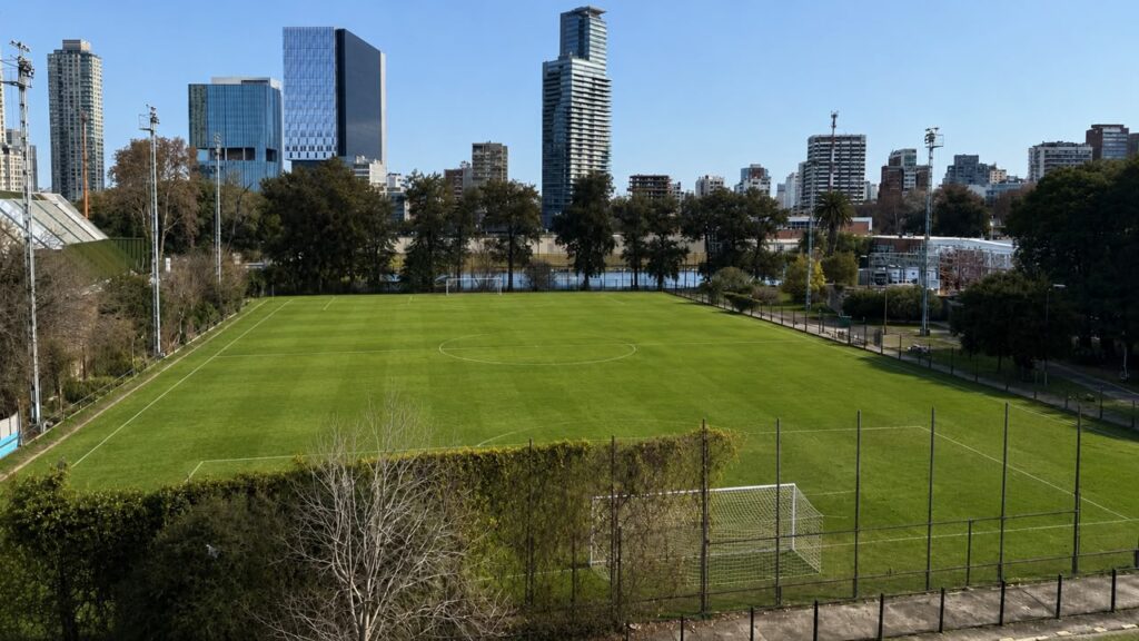 Cancha de fútbol al aire libre del ISEF N.º 1 Romero Brest
