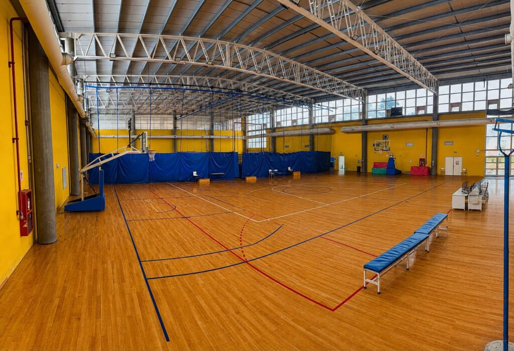 Gimnasio cubierto multideportivo del ISEF N.º 1 Romero Brest